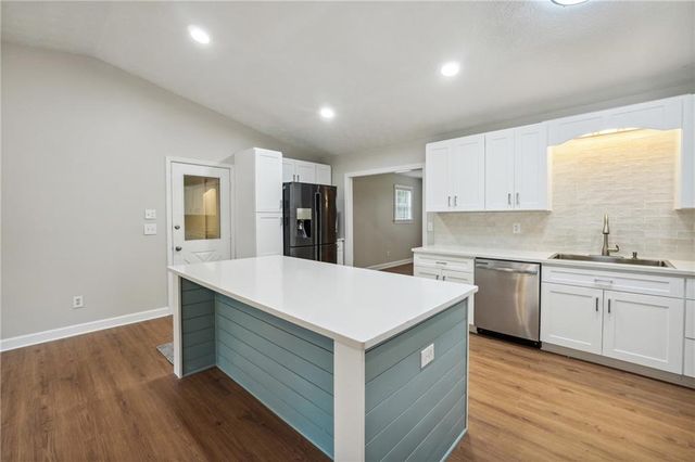 798 Bankshire Drive, Suwanee, GA 30024