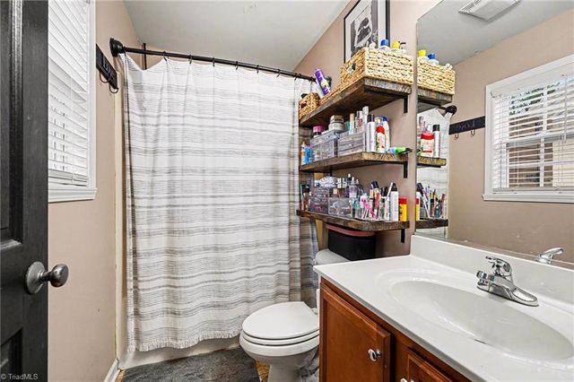 1821 Pope Hill Court, Kernersville, NC 27284