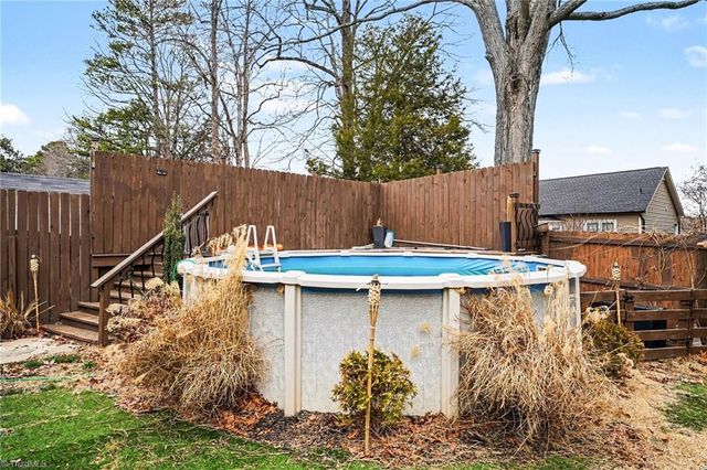 1821 Pope Hill Court, Kernersville, NC 27284