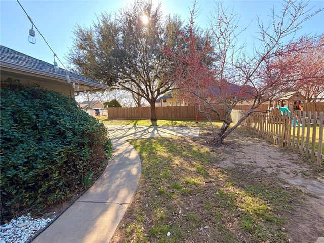 5614 Wedgefield Road, Granbury, TX 76049