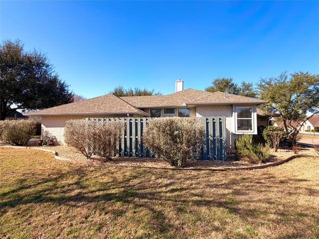 5614 Wedgefield Road, Granbury, TX 76049