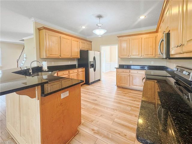 11 Pheasant DR, Poquoson, VA 23662