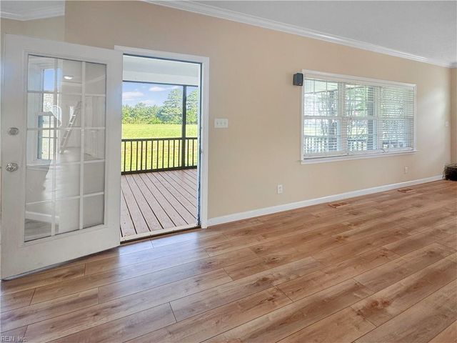 11 Pheasant DR, Poquoson, VA 23662