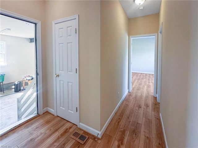 11 Pheasant DR, Poquoson, VA 23662