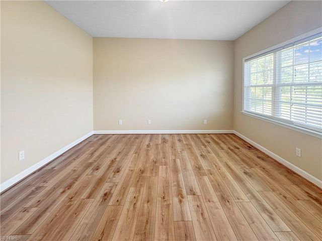 11 Pheasant DR, Poquoson, VA 23662