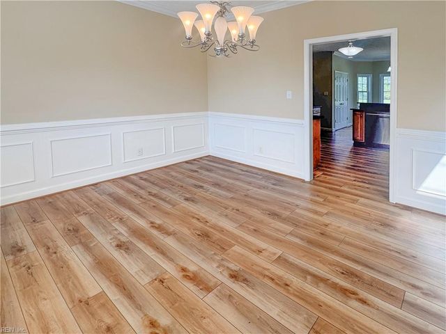 11 Pheasant DR, Poquoson, VA 23662