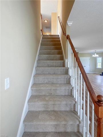 11 Pheasant DR, Poquoson, VA 23662