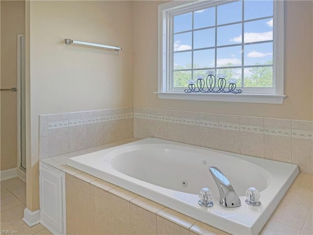 11 Pheasant DR, Poquoson, VA 23662