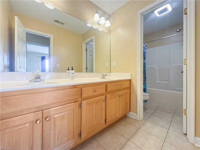 11 Pheasant DR, Poquoson, VA 23662