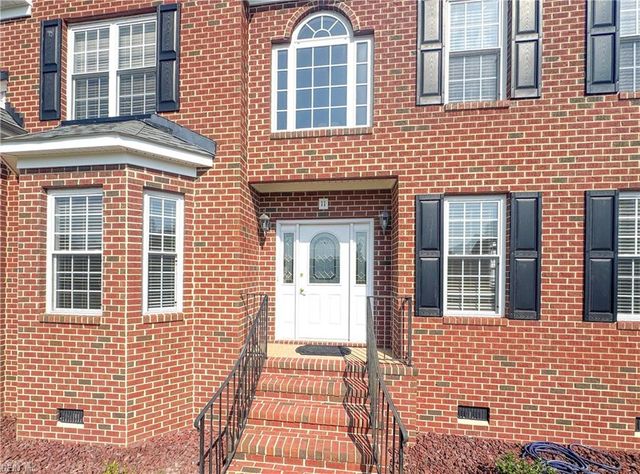 11 Pheasant DR, Poquoson, VA 23662