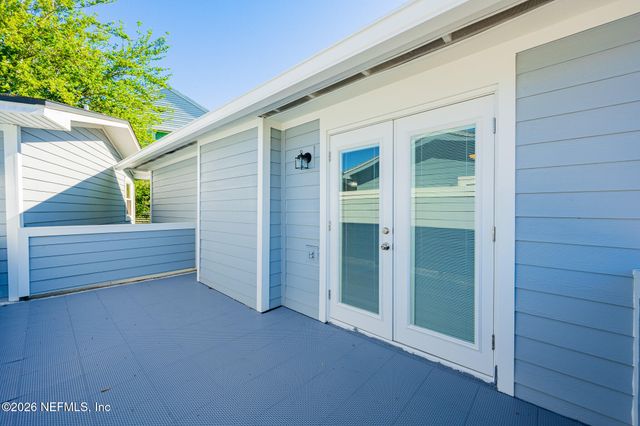 597 STURDIVANT Avenue, Atlantic Beach, FL 32233