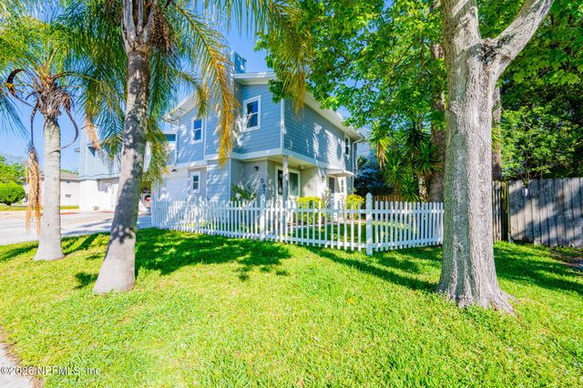 597 STURDIVANT Avenue, Atlantic Beach, FL 32233