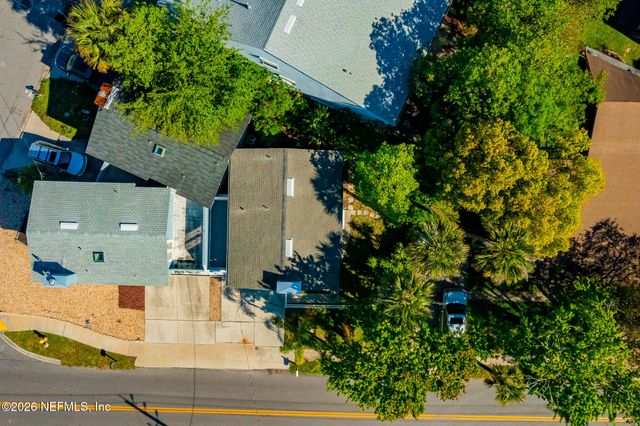 597 STURDIVANT Avenue, Atlantic Beach, FL 32233