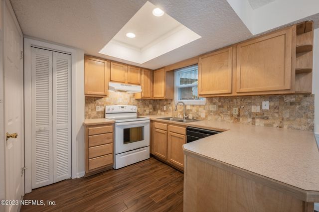 597 STURDIVANT Avenue, Atlantic Beach, FL 32233