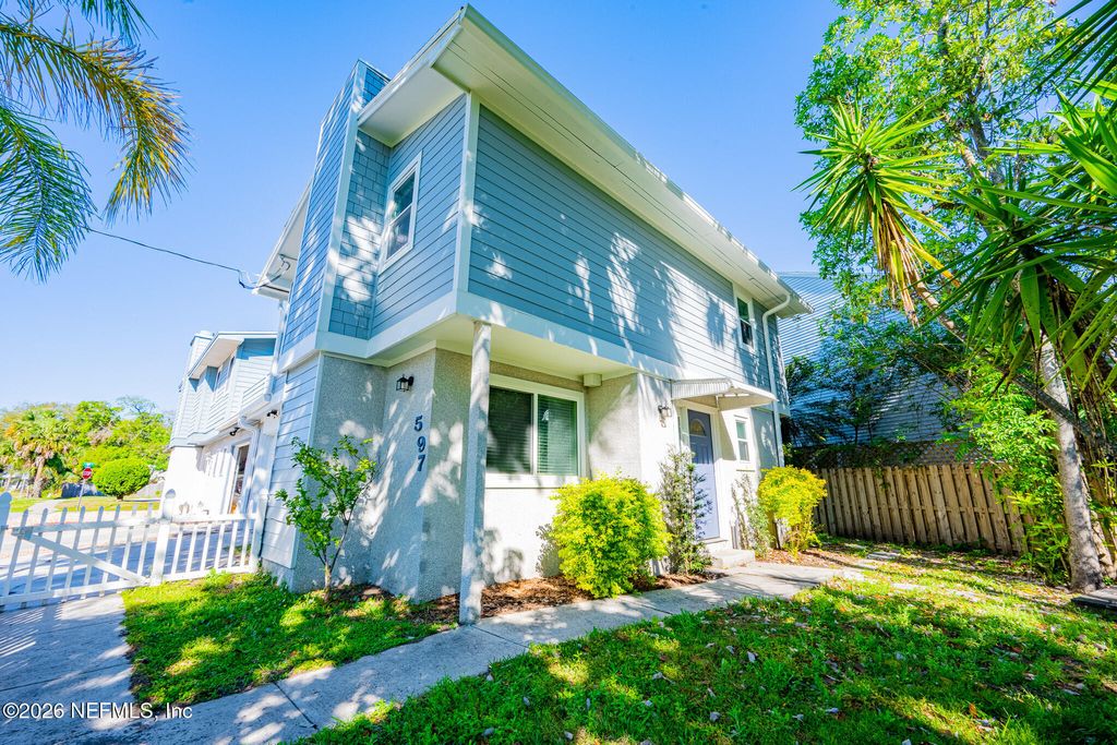 597 STURDIVANT Avenue, Atlantic Beach, FL 32233