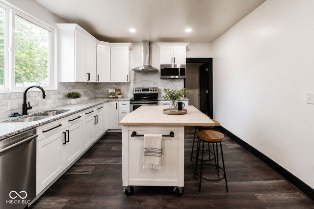 425 Sanders Street, Indianapolis, IN 46225