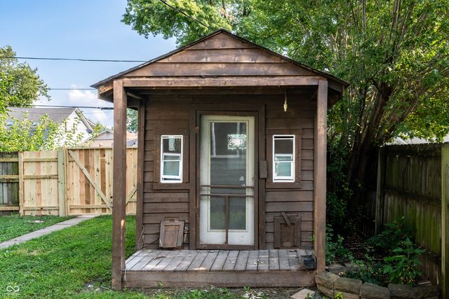 425 Sanders Street, Indianapolis, IN 46225