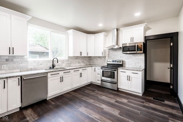 425 Sanders Street, Indianapolis, IN 46225