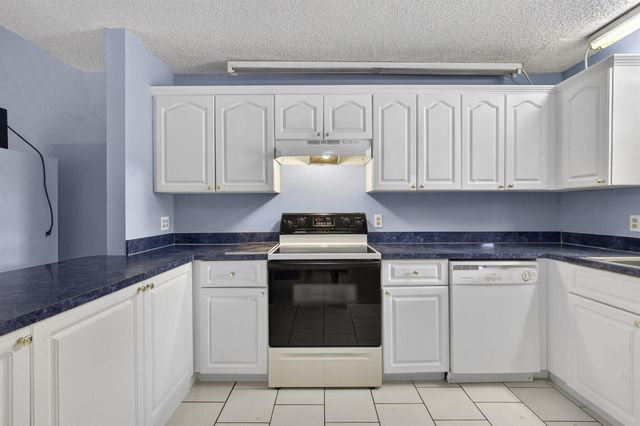 4661 Perth Road 4661, West Palm Beach, FL 33415