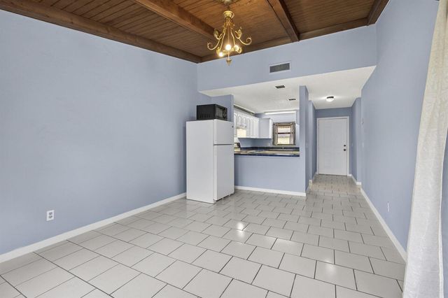 4661 Perth Road 4661, West Palm Beach, FL 33415