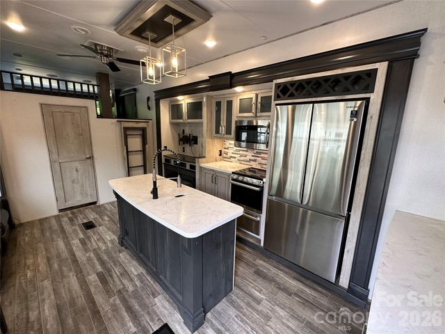 133 Marina Drive, New London, NC 28127