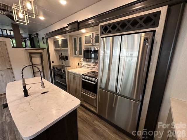 133 Marina Drive, New London, NC 28127