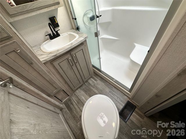 133 Marina Drive, New London, NC 28127