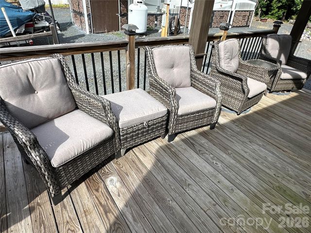 133 Marina Drive, New London, NC 28127