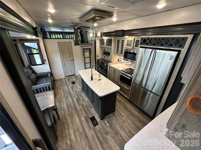 133 Marina Drive, New London, NC 28127