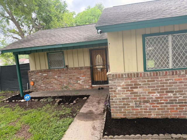 5642 Ricky Street, Houston, TX 77033
