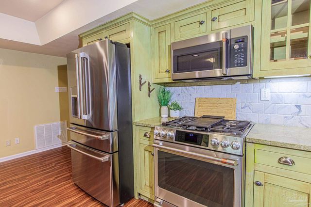 3777 Scenic Ridge Dr, Pensacola, FL 32514