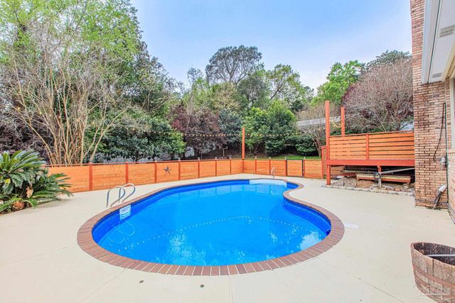 3777 Scenic Ridge Dr, Pensacola, FL 32514