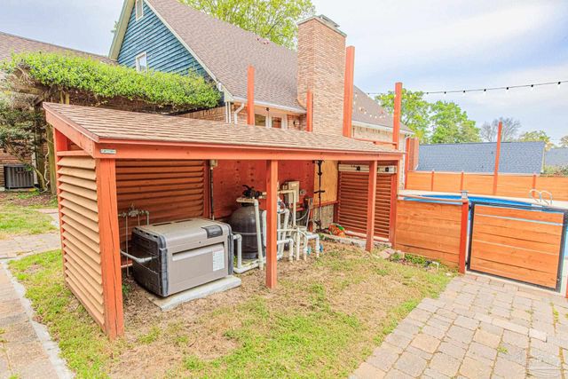 3777 Scenic Ridge Dr, Pensacola, FL 32514