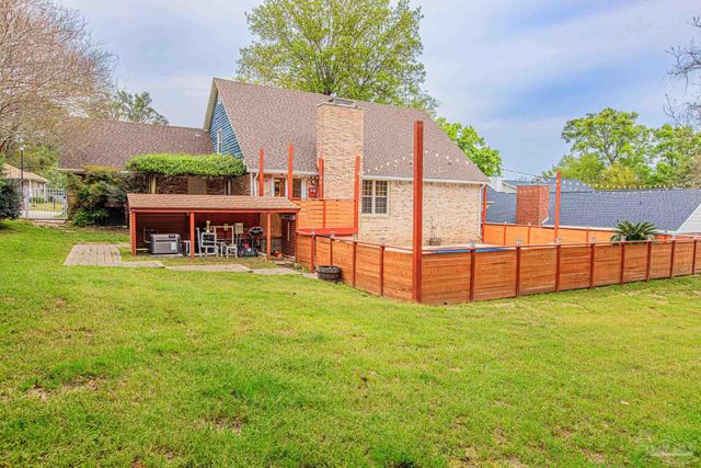 3777 Scenic Ridge Dr, Pensacola, FL 32514