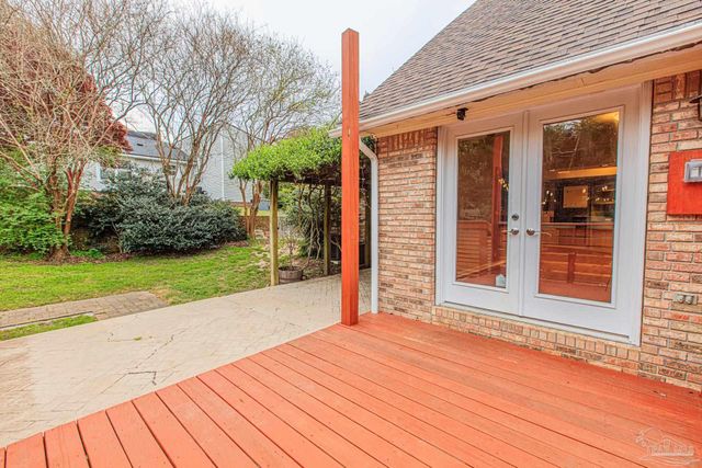 3777 Scenic Ridge Dr, Pensacola, FL 32514