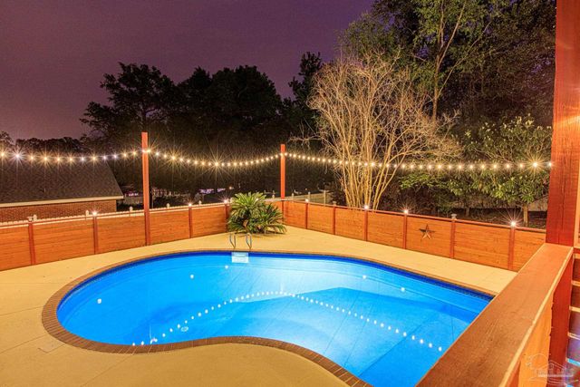 3777 Scenic Ridge Dr, Pensacola, FL 32514