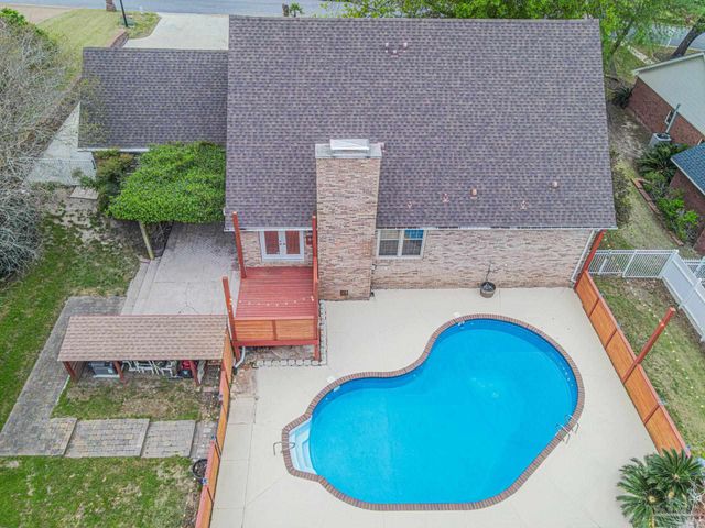 3777 Scenic Ridge Dr, Pensacola, FL 32514