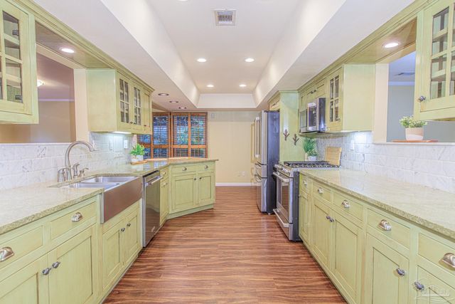 3777 Scenic Ridge Dr, Pensacola, FL 32514