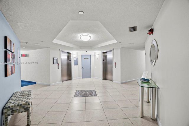 1000 Saint Charles Pl 522, Pembroke Pines, FL 33026