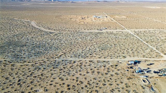 462 Pascal Lane, Adelanto, CA 92301