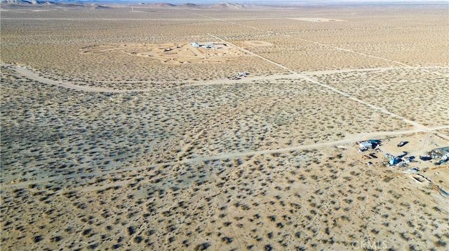 462 Pascal Lane, Adelanto, CA 92301