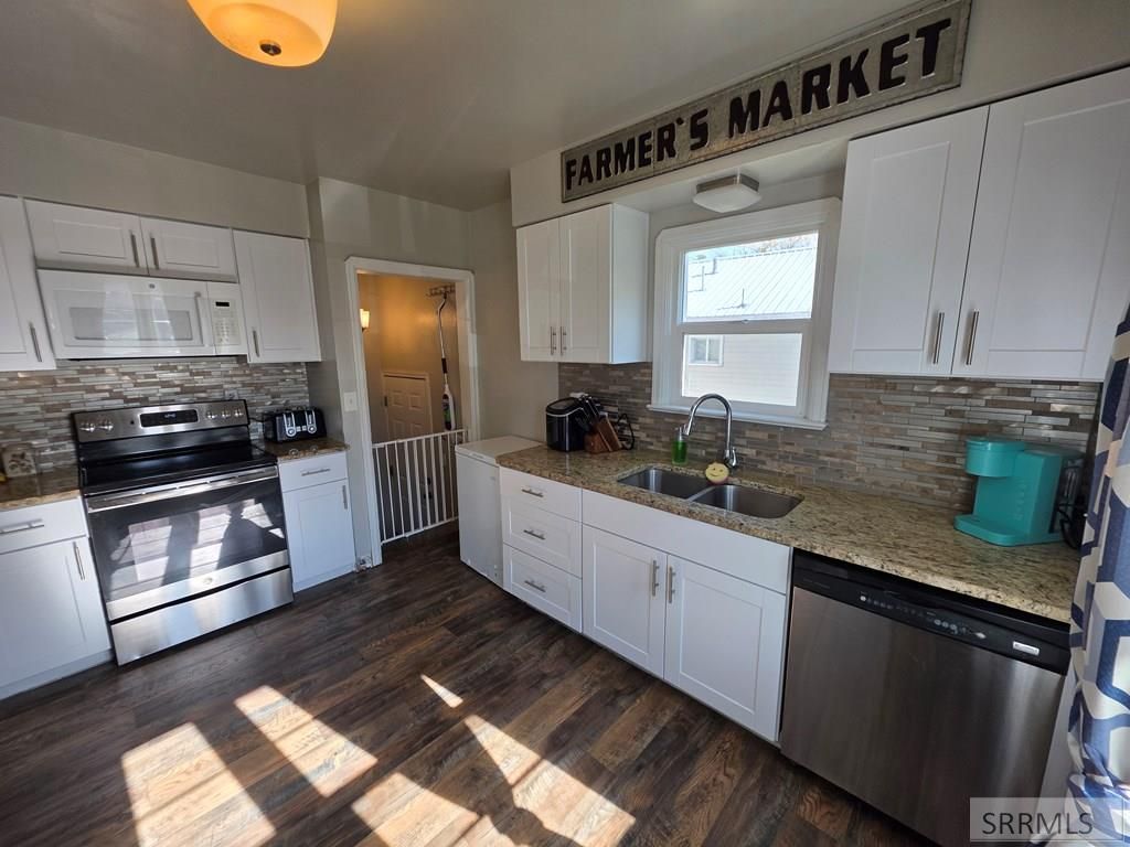 Image 15 of property listing at 445 5th Street, Idaho Falls, ID 83401