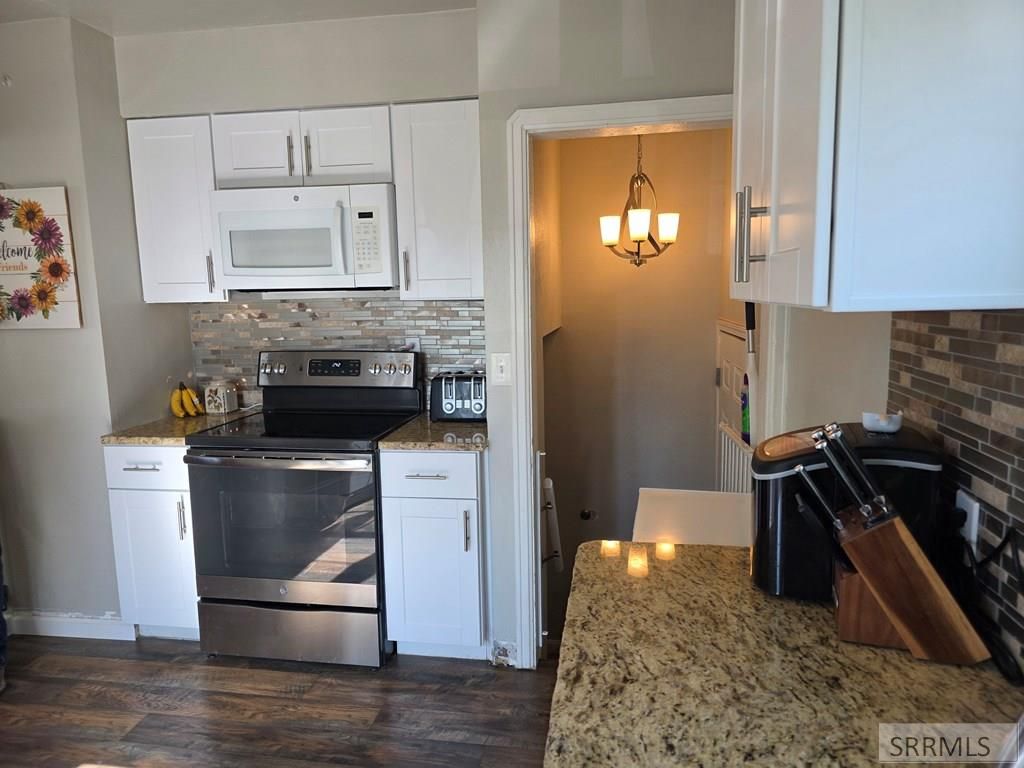 Image 16 of property listing at 445 5th Street, Idaho Falls, ID 83401