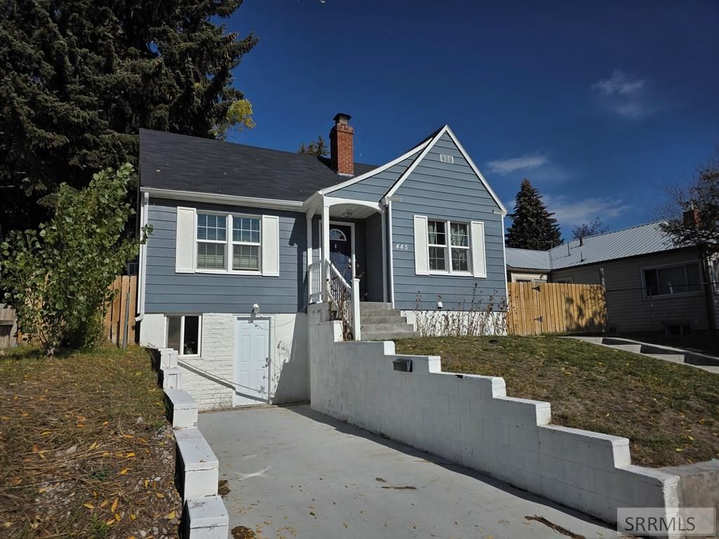 Image 2 of property listing at 445 5th Street, Idaho Falls, ID 83401