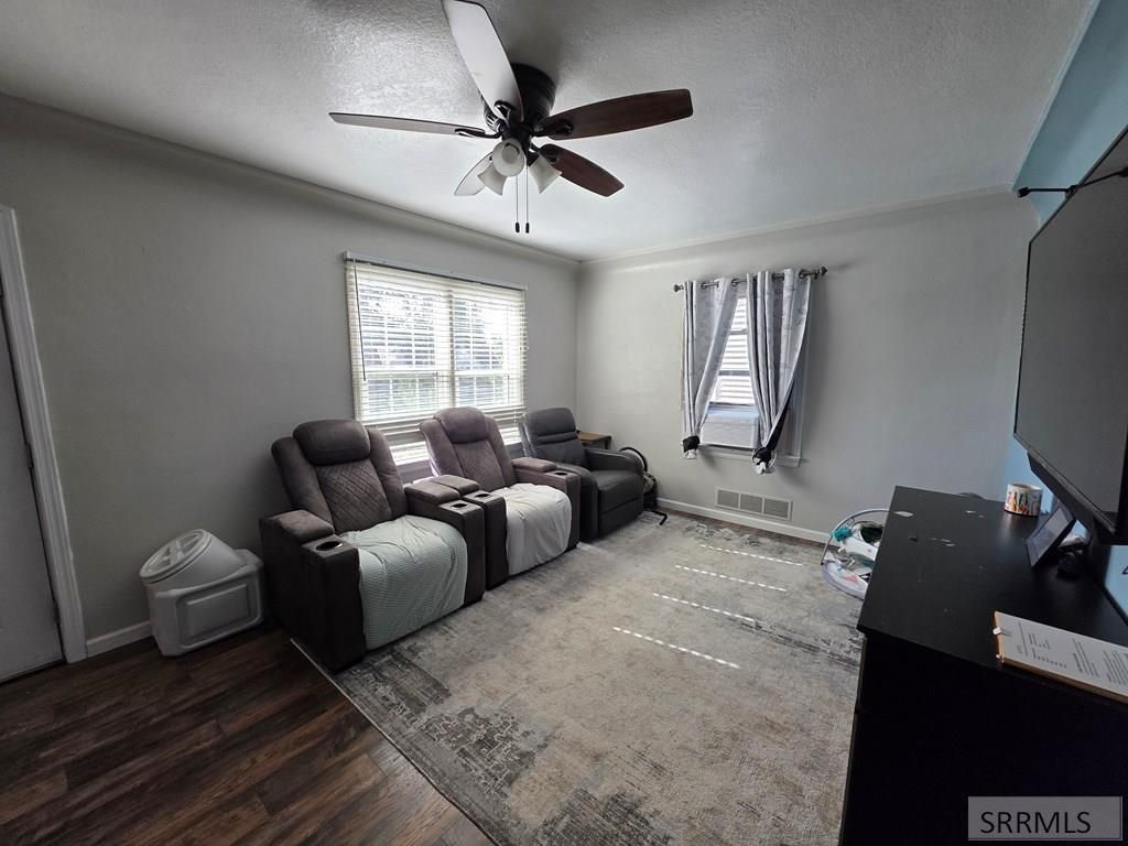 Image 5 of property listing at 445 5th Street, Idaho Falls, ID 83401