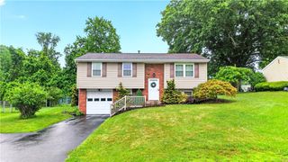 221 Navaho, Hempfield Twp, PA 15601