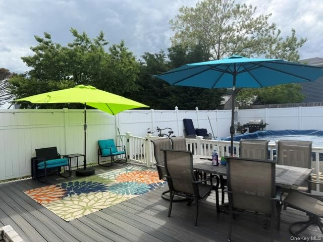 1601 Cross Bay Boulevard, Broad Channel, NY 11693