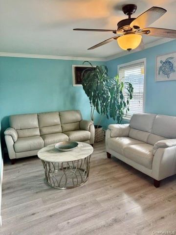 1601 Cross Bay Boulevard, Broad Channel, NY 11693