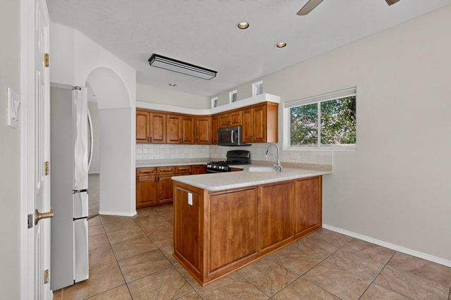 7504 Laster Avenue NE, Albuquerque, NM 87109