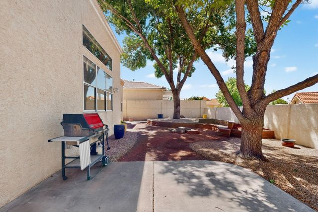 7504 Laster Avenue NE, Albuquerque, NM 87109